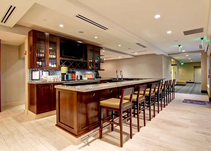 Hilton Garden Inn Woodbridge