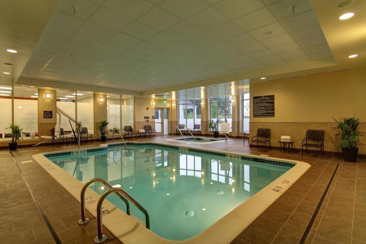 Hilton Garden Woodbridge