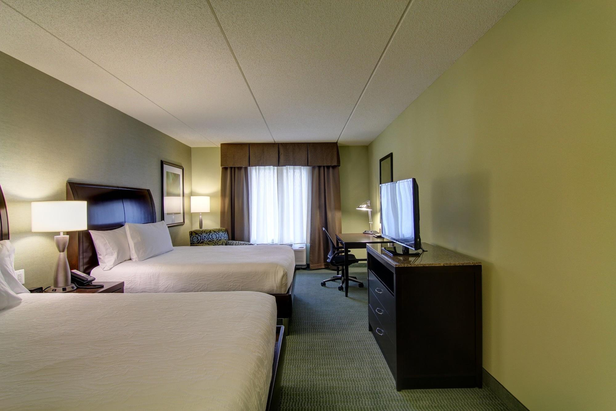 Hilton Garden Woodbridge