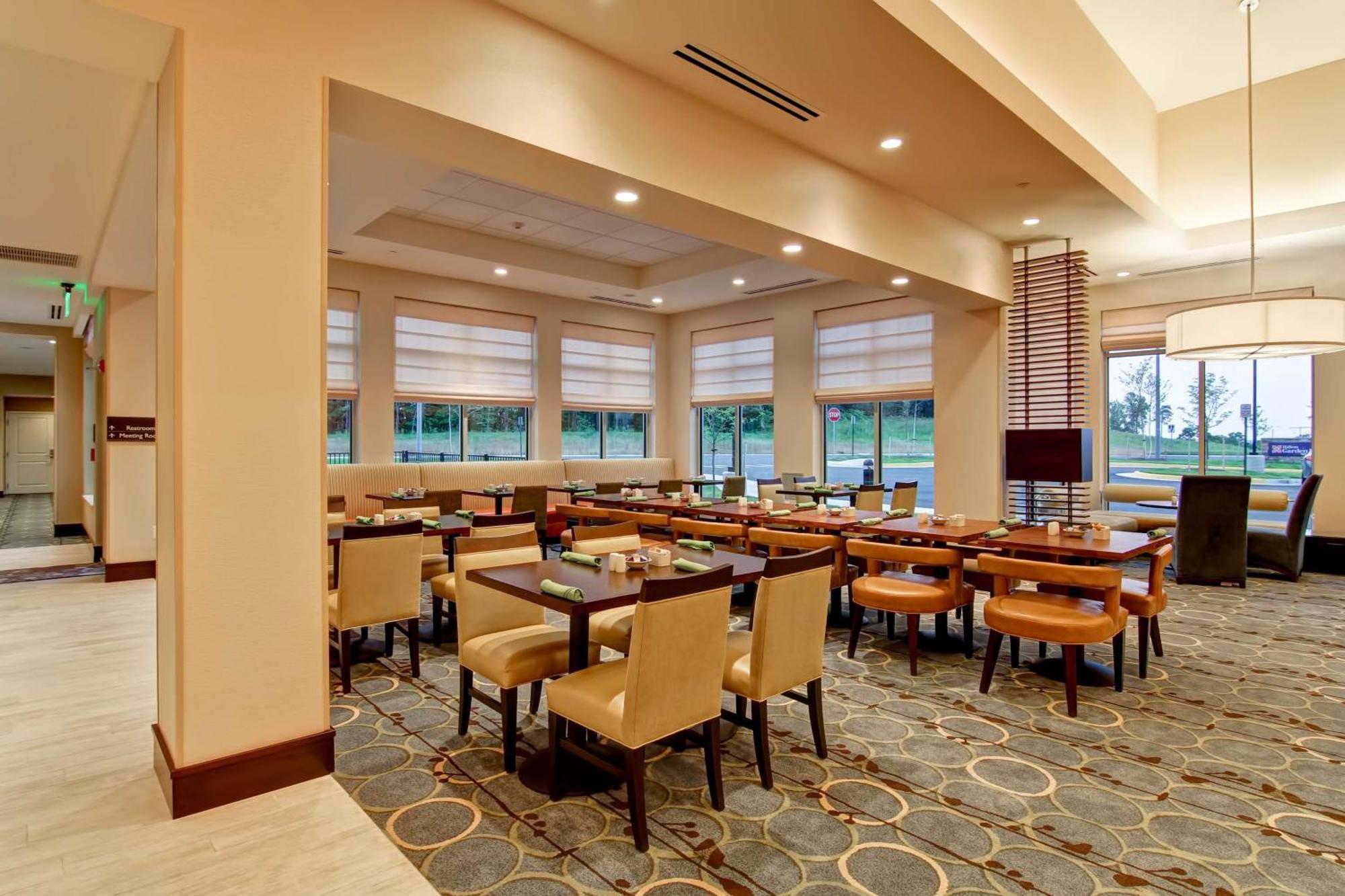 Hilton Garden Woodbridge
