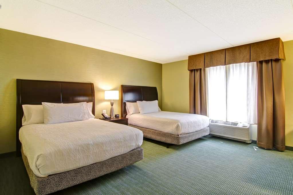 Hilton Garden Hotel 3*