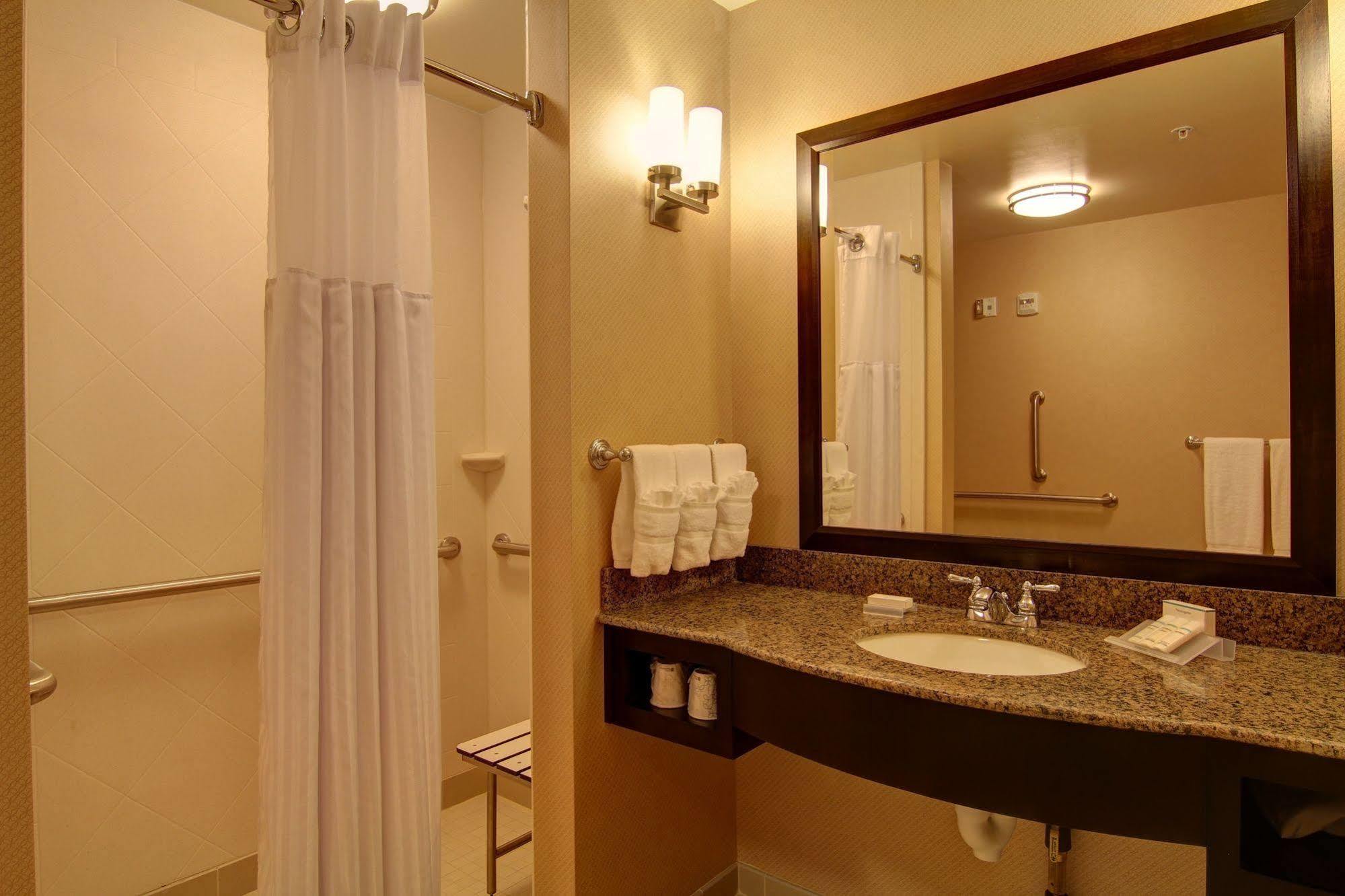 Hilton Garden 3* Woodbridge